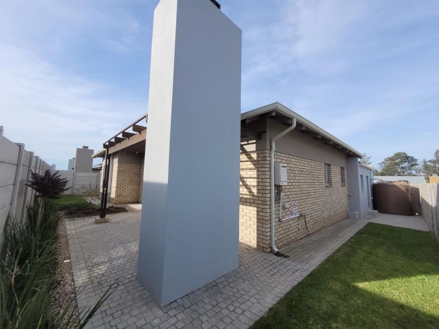 3 Bedroom Property for Sale in Mooikloof Country Estate Western Cape